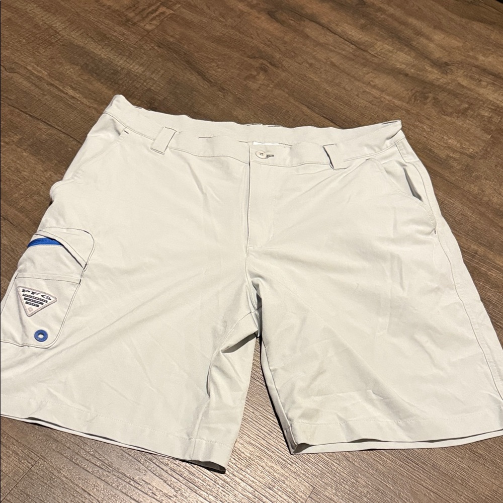 Men's Cargo Shorts in Light Gray with Blue Accent with bottle opener